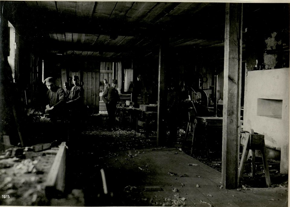 Wladimir-Wolynskij, Armeesägewerk.Innenansicht. (7-IV.1918.) (BildID 15715302)