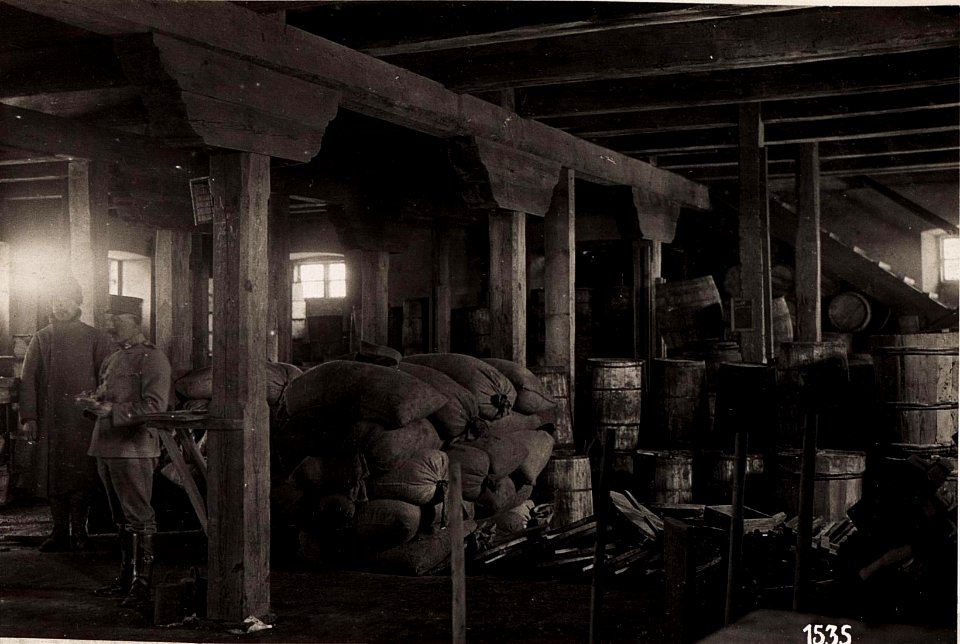 Wladimir-Wolynskij, Dampfmühle der K.V.4. Magazin.(30-III.1918.) (BildID 15713762)