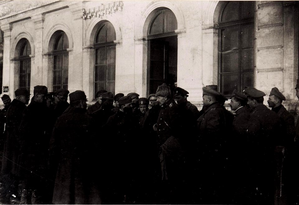 Wladimir-Wolynskij, Ukraimische Offiziere. (BildID 15712184)