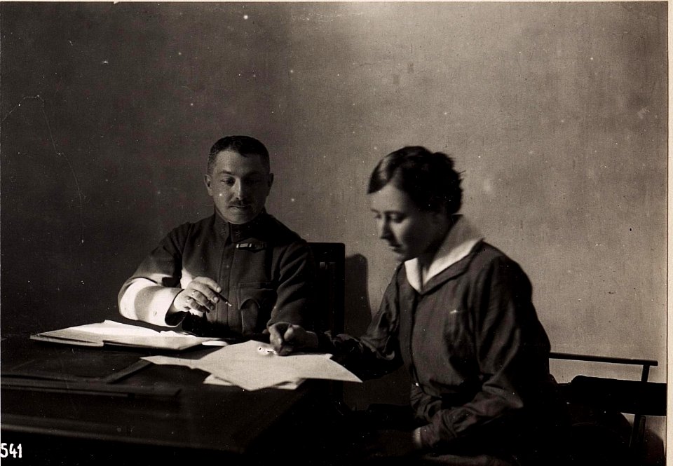 Wladimir-Wolynskij, Konfektionsanstalt Kommandant.(30-III.1918.) (BildID 15713804)