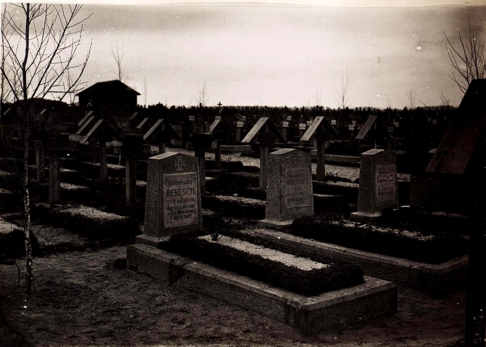 Wladimir-Wolynskij, Soldatenfriedhof. (4-IV.1918.) (BildID 15714211)