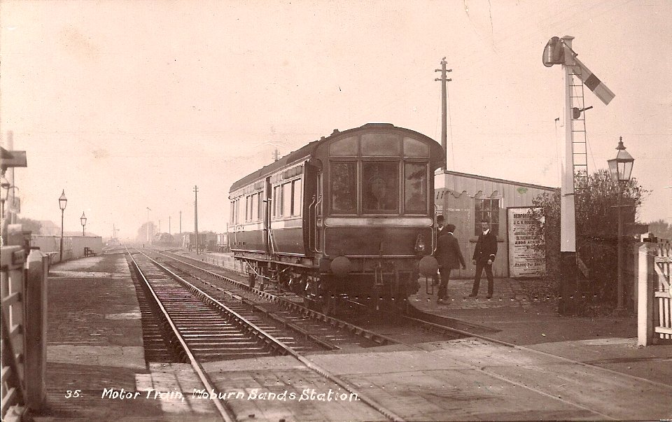 Woburn Sands station (railmotor)