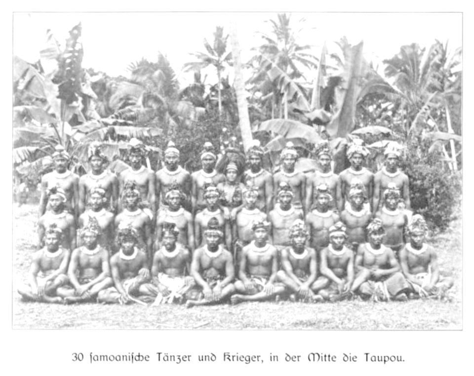 WOHLTMANN(1904) p120 Gruppenfoto mit samoanischen Tänzern und Kriegern