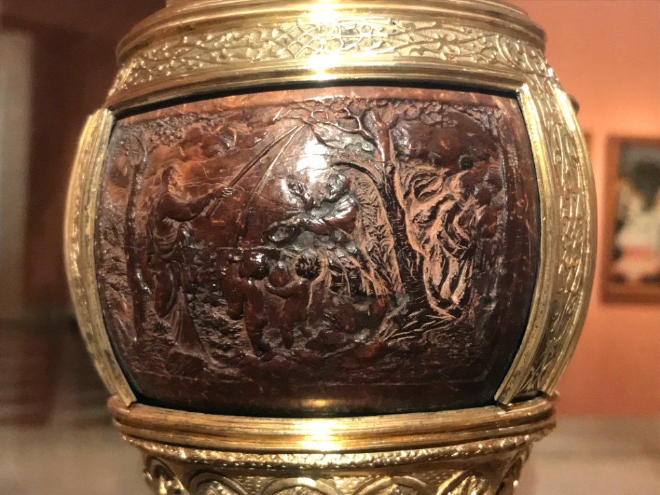 Wolf Brussel - Coconut Cup with three Biblical Scenes - Thyssen-Bornemisza Collections DEC0895 03