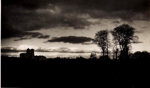 Wolken, Stimmung mit Kathedrale im Hintergrund (BildID 15709989)