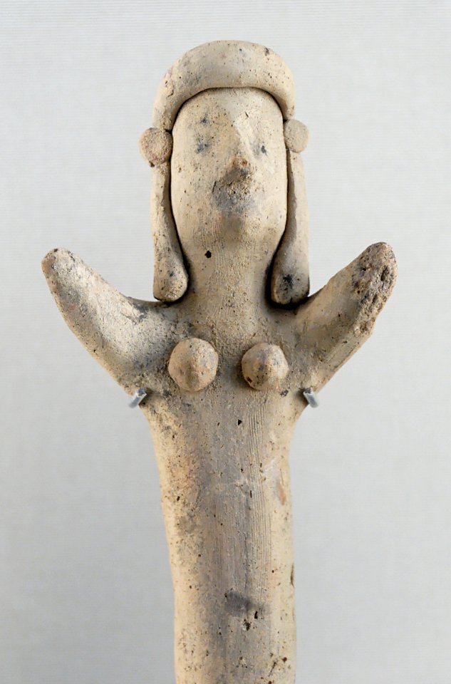 Woman hands raised Louvre AM244