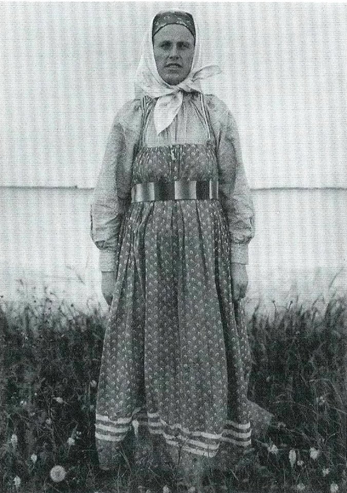 Woman in casual dress (Vologda gov., 1911)