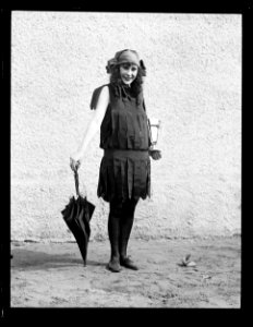 Woman in bathing suit LCCN2016891503