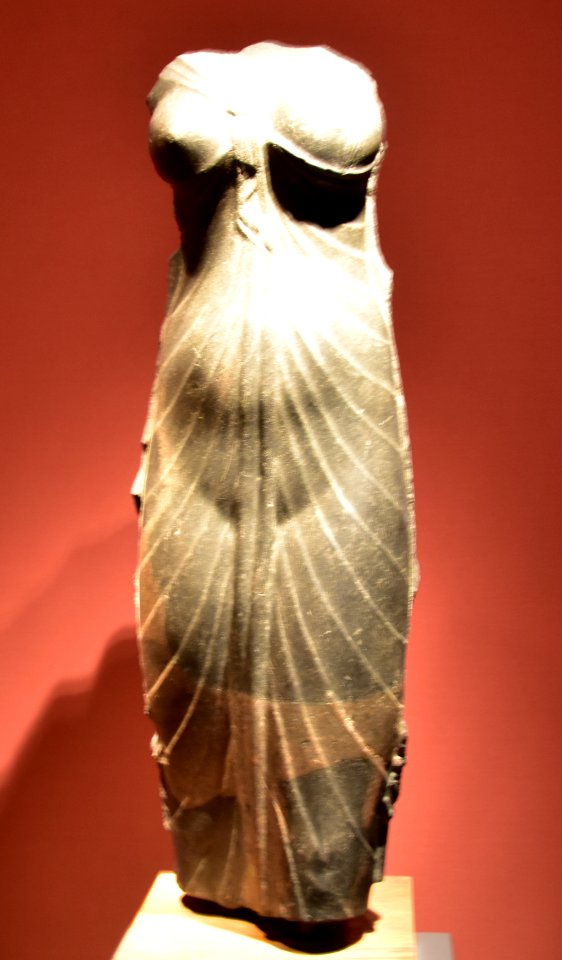 Woman in the guise of Isis, 1st cent. BCE, National Gallery, Oslo (36297916762) (cropped)
