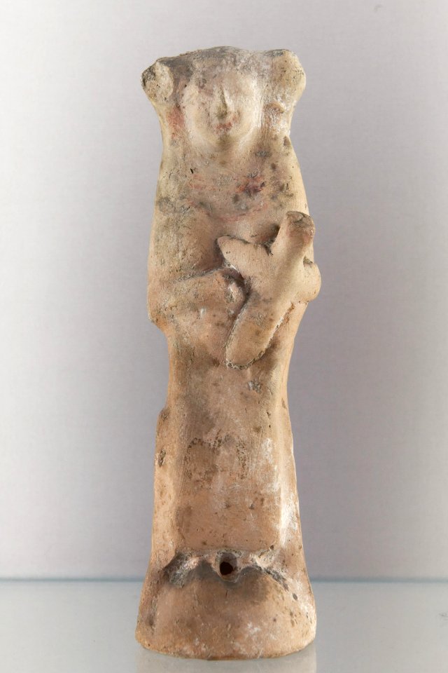 Woman holding a child Louvre MNB127