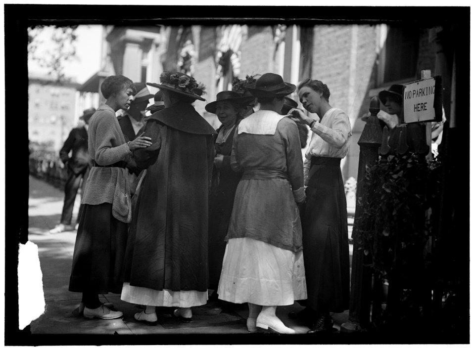 WOMAN SUFFRAGE ARRESTS LCCN2016868369