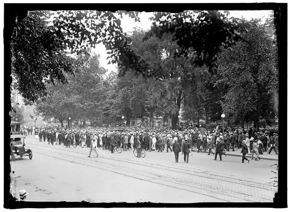 WOMAN SUFFRAGE ARRESTS LCCN2016868109