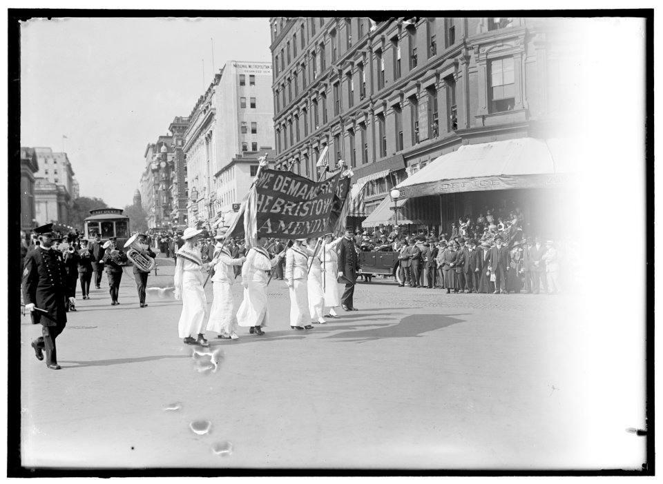 WOMAN SUFFRAGE PARADE, MAY 1914 LCCN2016865504