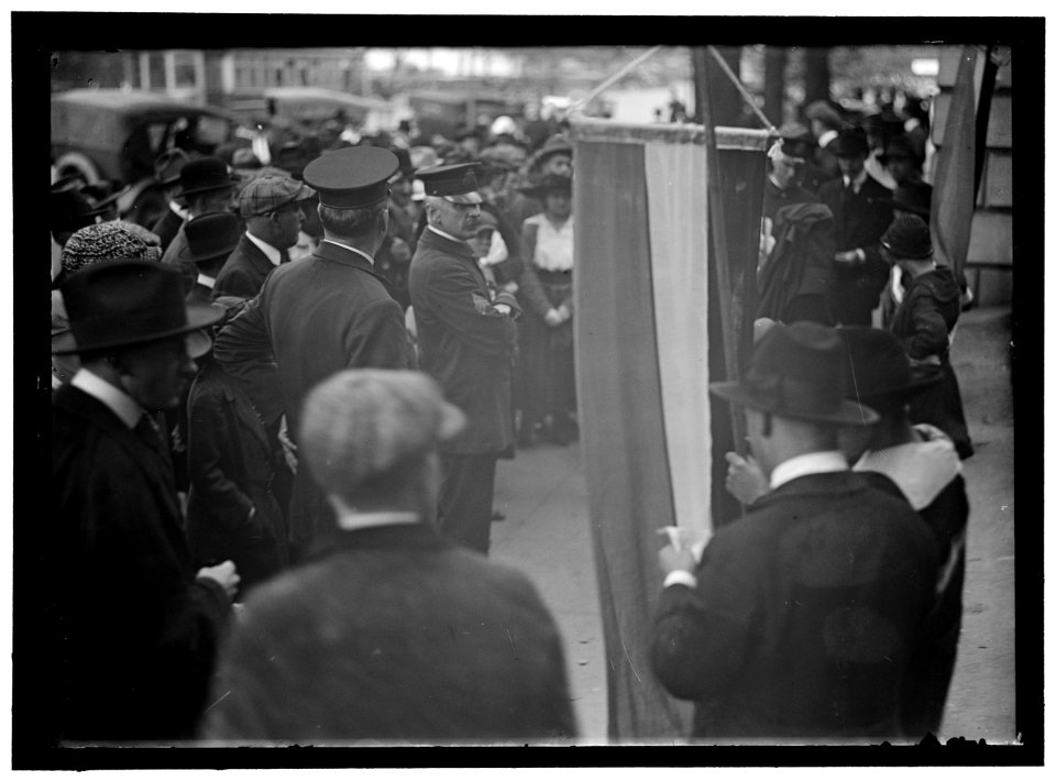 WOMAN SUFFRAGE LCCN2016868419