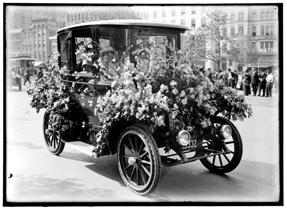 WOMAN SUFFRAGE PARADE, MAY 1914 LCCN2016865489