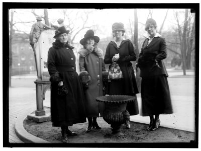 WOMAN SUFFRAGE GROUP AT HEADQUARTERS LCCN2016869662 photo