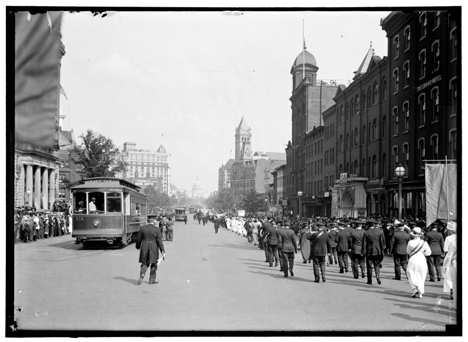 WOMAN SUFFRAGE PARADE, MAY 1914 LCCN2016865503