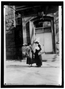 WOMAN SUFFRAGE. 2 SUFFRAGETTES LCCN2016868735