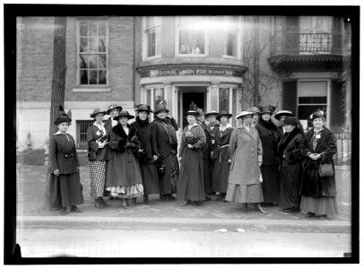 WOMAN SUFFRAGE. GROUP AT HEADQUARTERS LCCN2016867236 photo