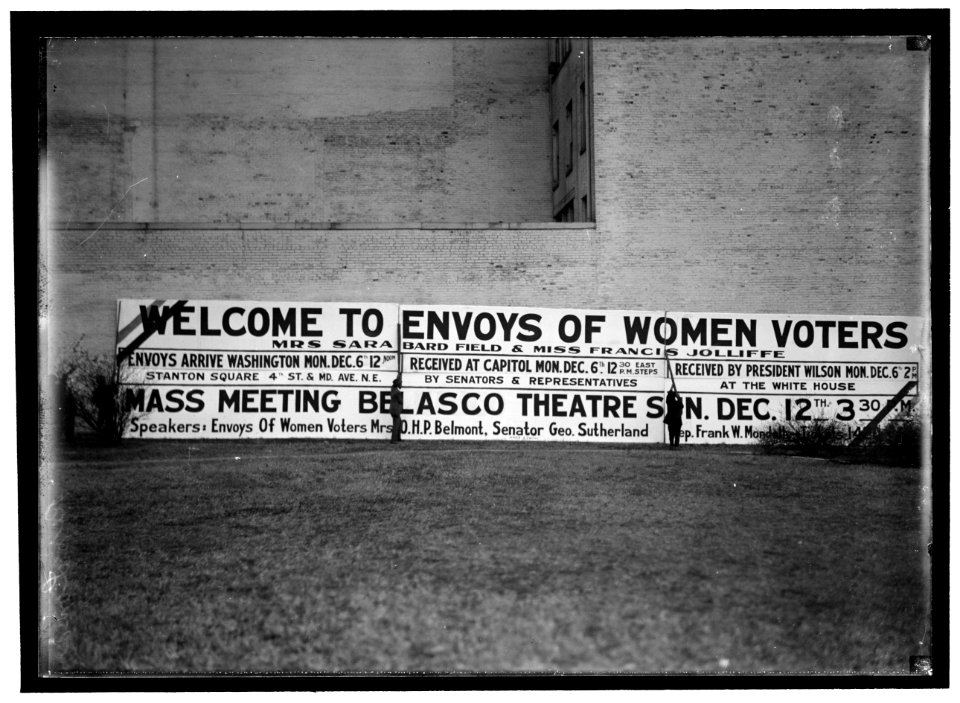 WOMAN SUFFRAGE SIGN- WELCOME TO ENVOYS OF WOMEN VOTERS LCCN2016866621