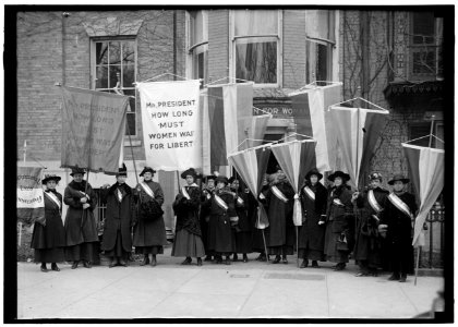 WOMAN SUFFRAGE. PHILADELPHIA GROUP AT HEADQUARTERS LCCN2016867542