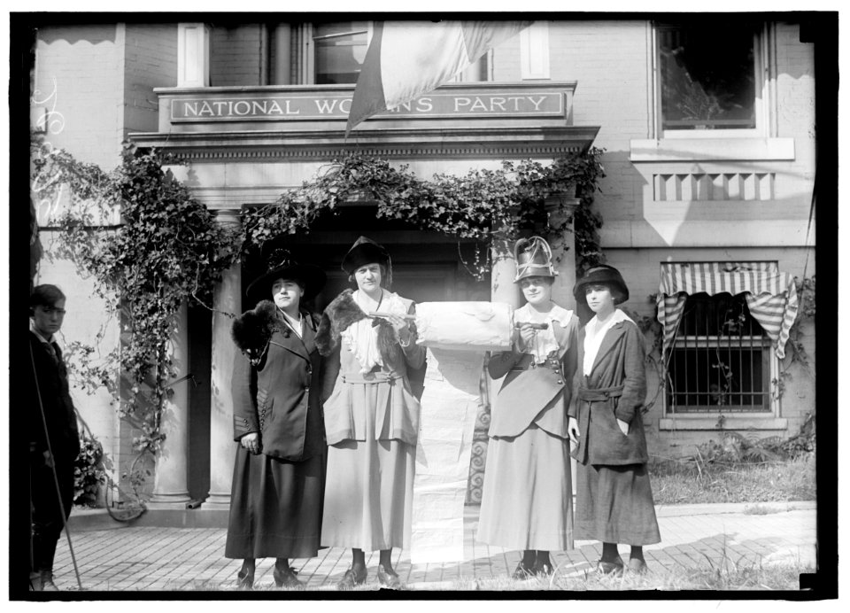 WOMAN SUFFRAGE. SUFFRAGETTES WITH BANNERS LCCN2016869486