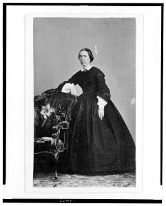 Woman, full-length portrait, standing, facing front LCCN2005692523
