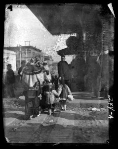 Women and children crossing a street, Chinatown, San Francisco LOC agc.7a09022