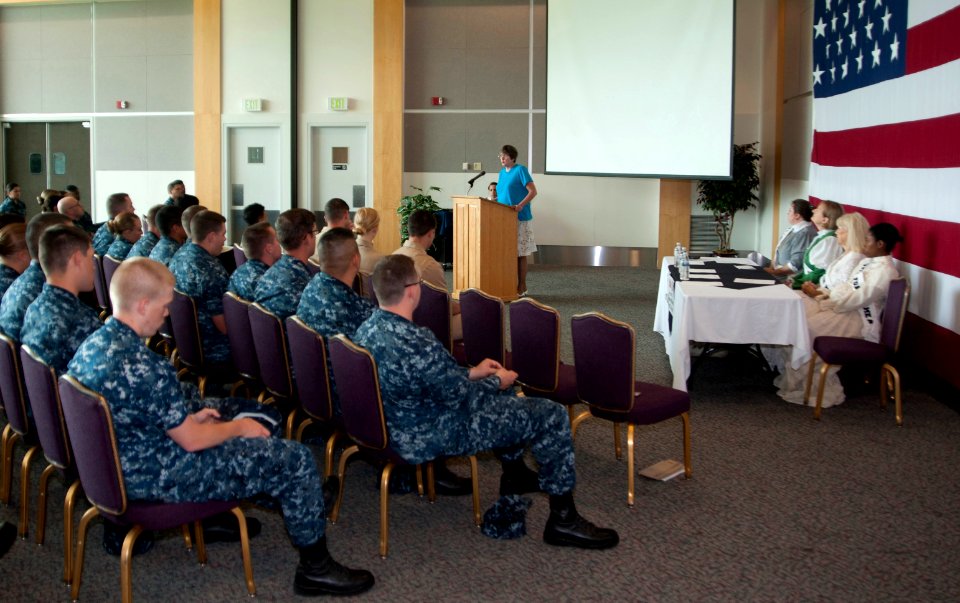 Women's Equality Day celebration 130826-N-MM360-006