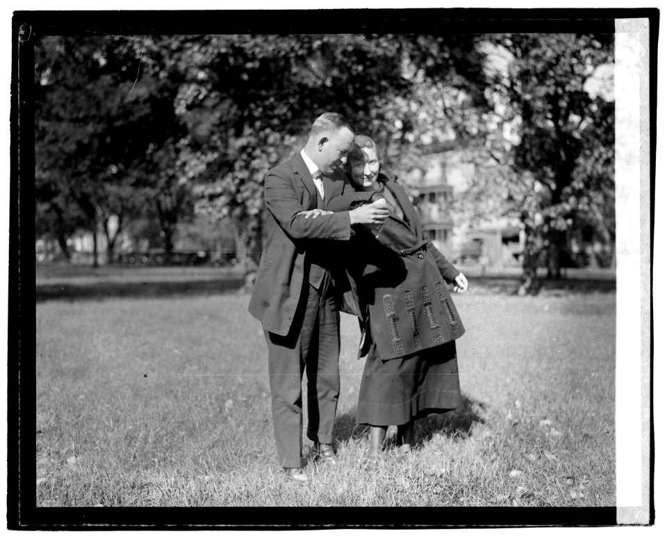 Women's Bureau LOC npcc.02591