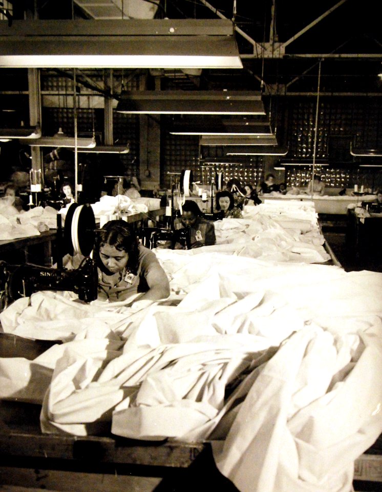 Women sewing parachutes, Naval Aircraft Factory, Philadelphia, Pennsylvania, 1942 (26958800336)