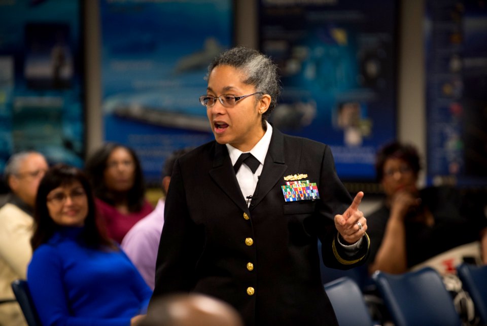 Women's History Month event 150319-N-PO203-031