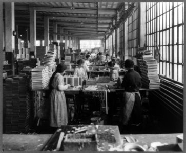 Wooden Box Industry- women in work room of box factory LCCN2005696173
