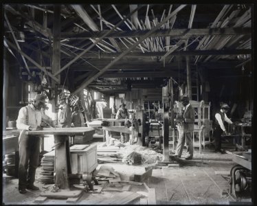 Wood workshop at Tuskegee Institute, ca. 1902 LCCN2014647902 photo