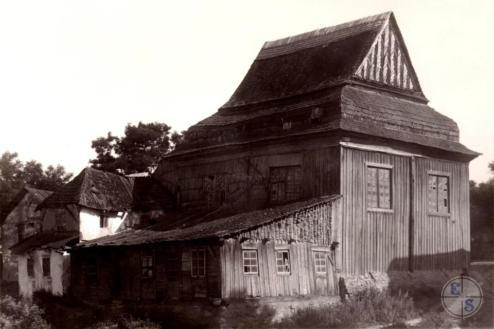 Wooden Synagogue in Smotrych 15