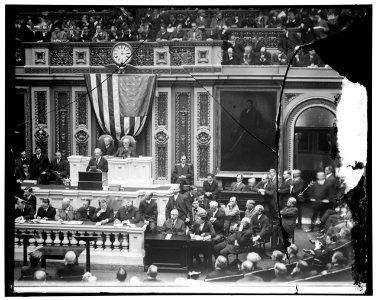 Woodrow Wilson addressing Joint Session LOC hec.13446