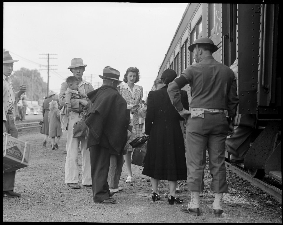 Woodland, California. Departure of evacuees of Japanese ancestry by special train for Merced Assemb . . . - NARA - 537816