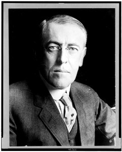 Woodrow Wilson, head-and-shoulders portrait, facing front LCCN93503474 photo