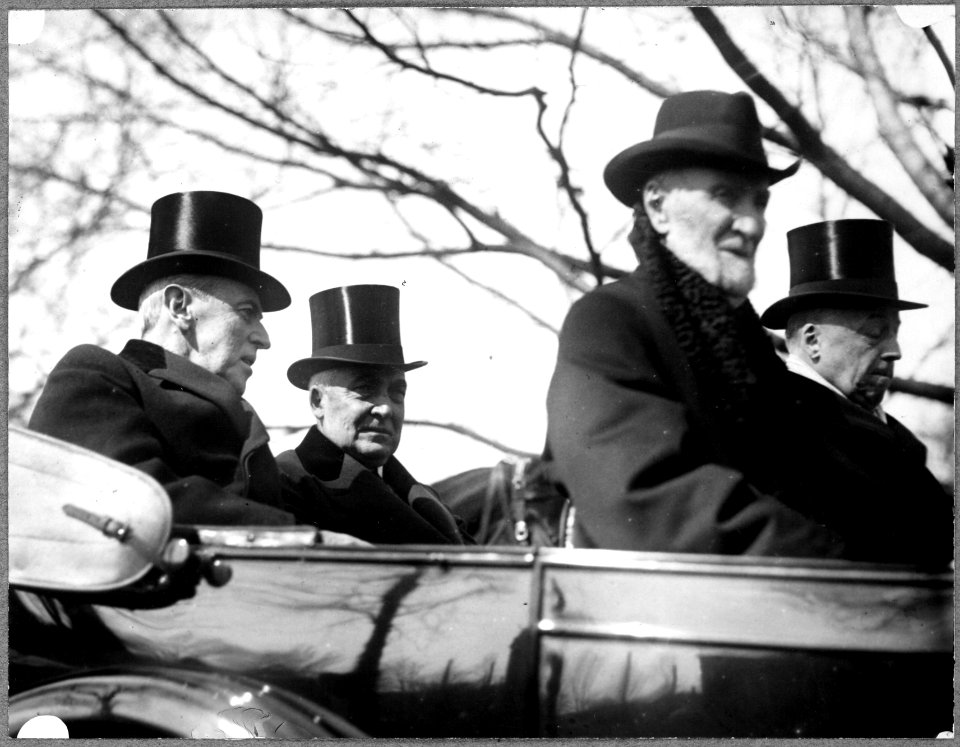 Woodrow Wilson, Warren G. Harding, Philander Knox, and Joseph Cannon, in convertible, March 4, 1921 LCCN00652338