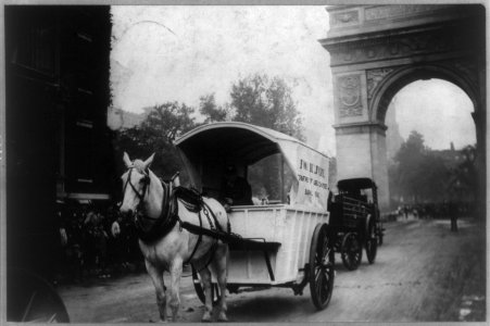 Work Horse parade, New York City- horse and delivery wagon LCCN2004678610