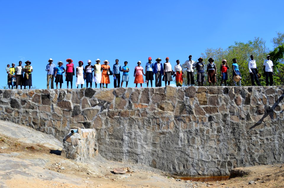 Workers Atop Mbuyane Dam in Gwanda (36273606584)