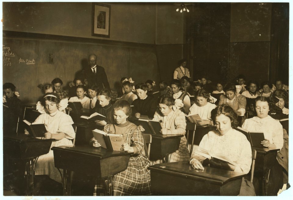 Working Girls of all Nationalities Making the Best of the Spare Evening Hours. Boston 1915 Exhibit. LOC cph.3b10369