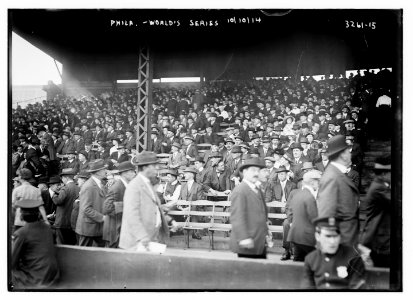 World Series fans in Shibe Park, Philadelphia (baseball) LCCN2014697795