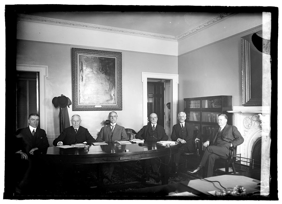 World War Foreign Debt Commission, 4-18-22 LCCN2016846324