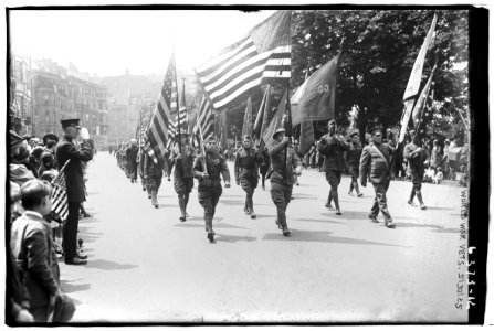 World War I Vet. Parade LCCN2014718331