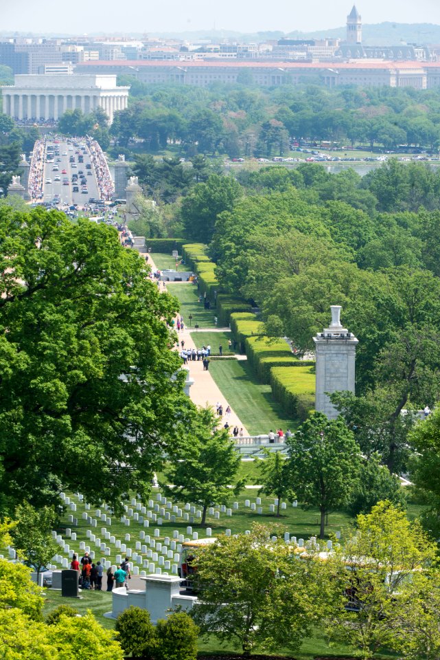 World War II era planes fly over Washington, D.C. seen from Arlington National Cemetery (17243968328)