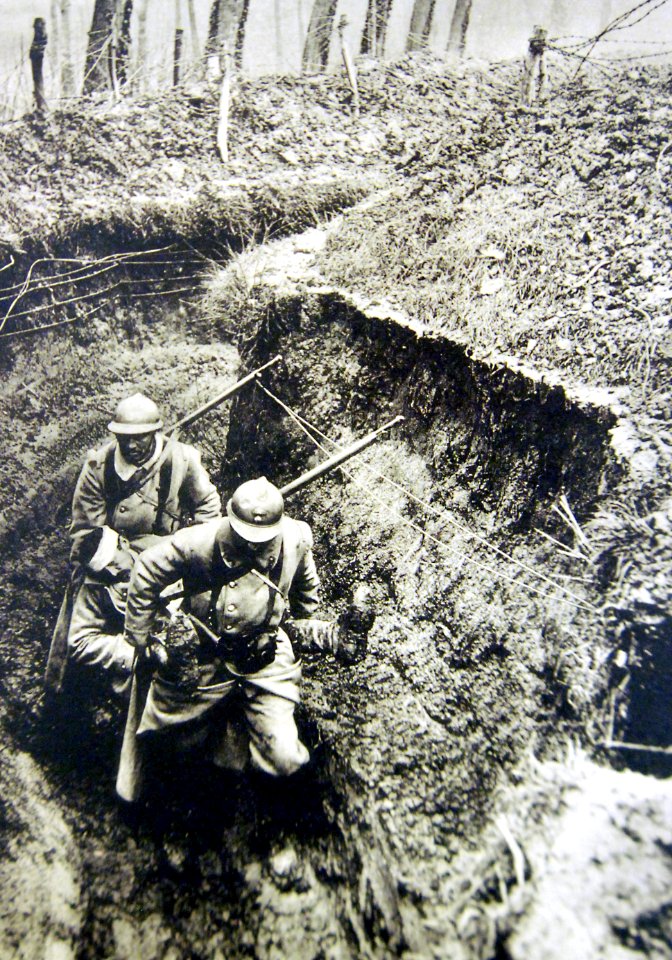 Wounded Soldier Being Carried Back to Second Lines, Oise, France, 1917 (29734560870)