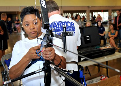 Wounded Warrior Pacific Trials 121112-N-IT566-018