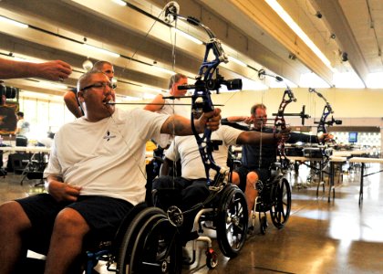 Wounded Warrior Pacific Trials 121113-N-IT566-189