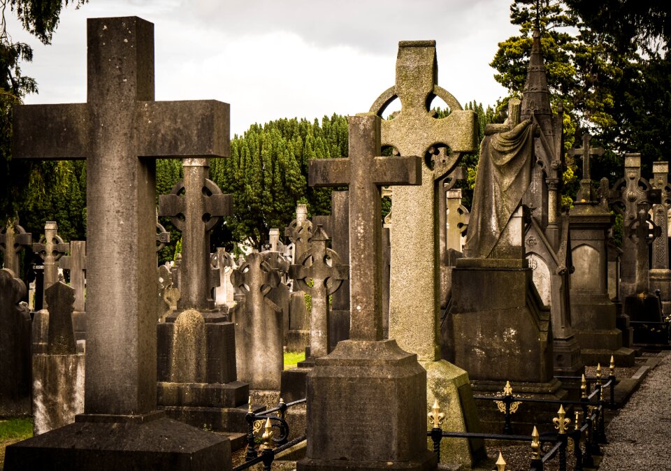 Cemetery cross celtic
